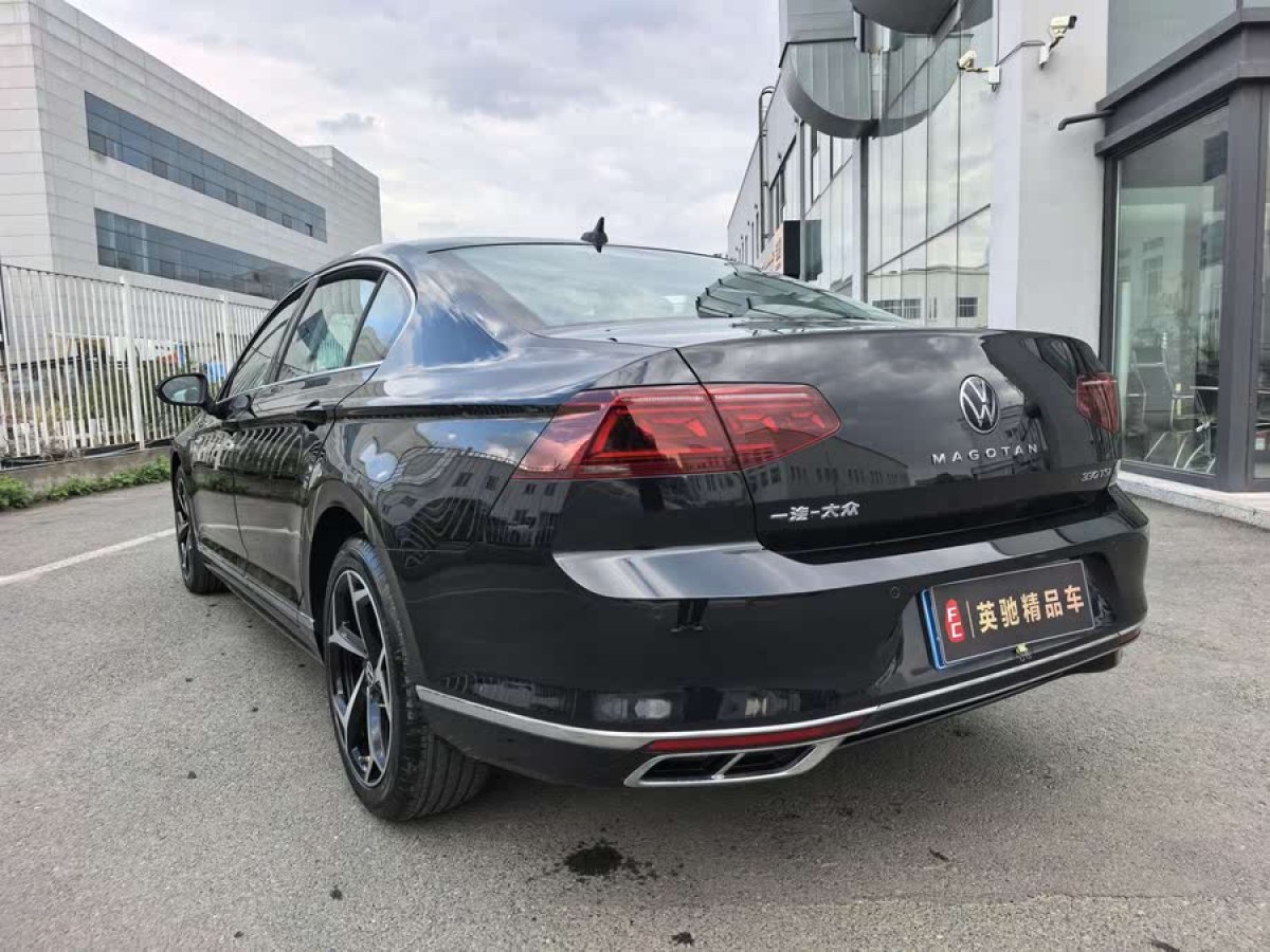 大眾 邁騰  2023款 200萬輛紀(jì)念版 330TSI DSG豪華型圖片