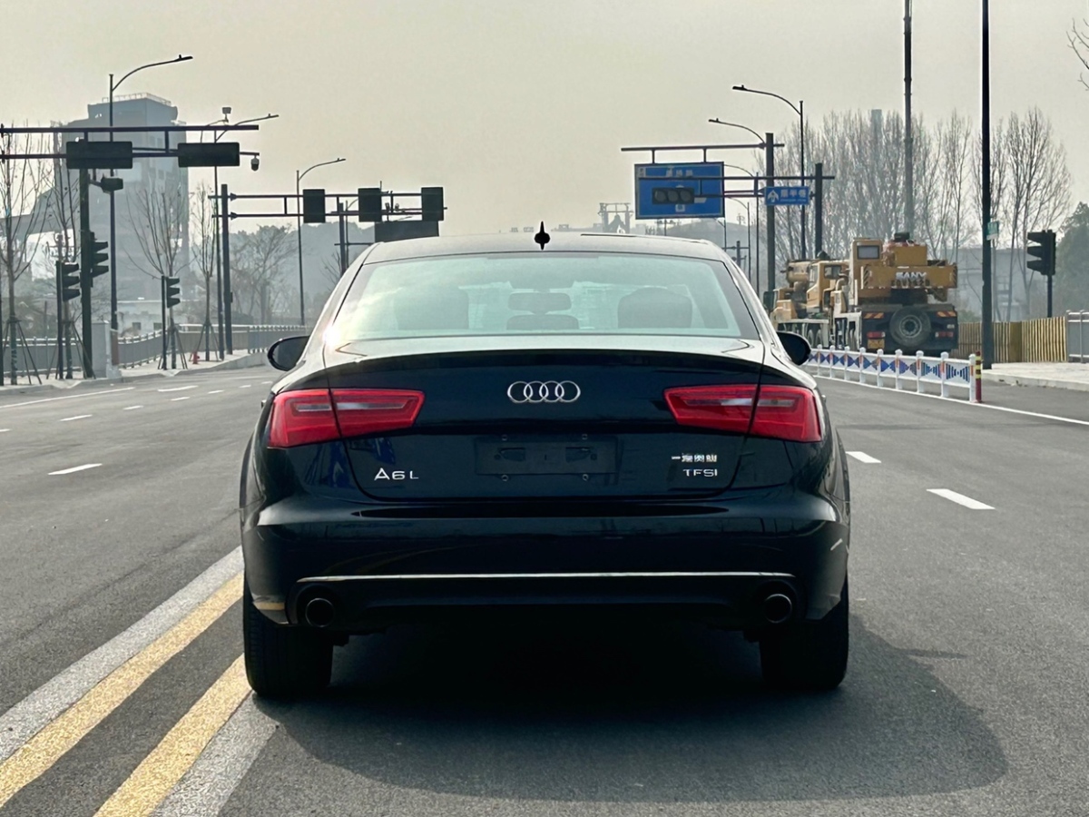 奧迪 奧迪A6L  2014款 TFSI 標(biāo)準(zhǔn)型圖片