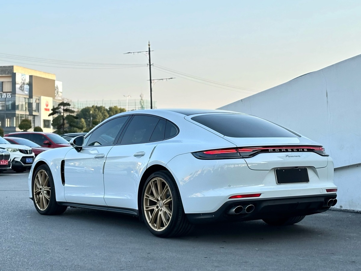 保時(shí)捷 Panamera  2023款 改款 Panamera 2.9T 鉑金版圖片