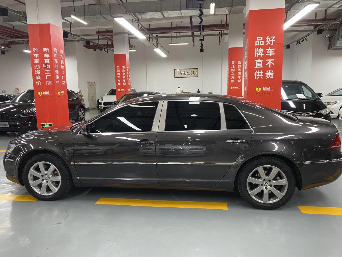 大眾 輝騰  2011款 3.6L V6 5座加長(zhǎng)舒適版圖片