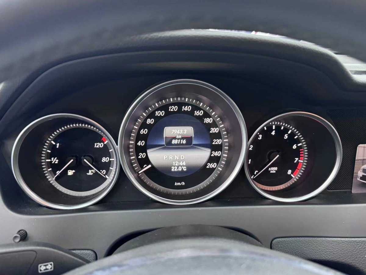 奔驰 奔驰C级  2013款 C 180 CGI 经典型图片