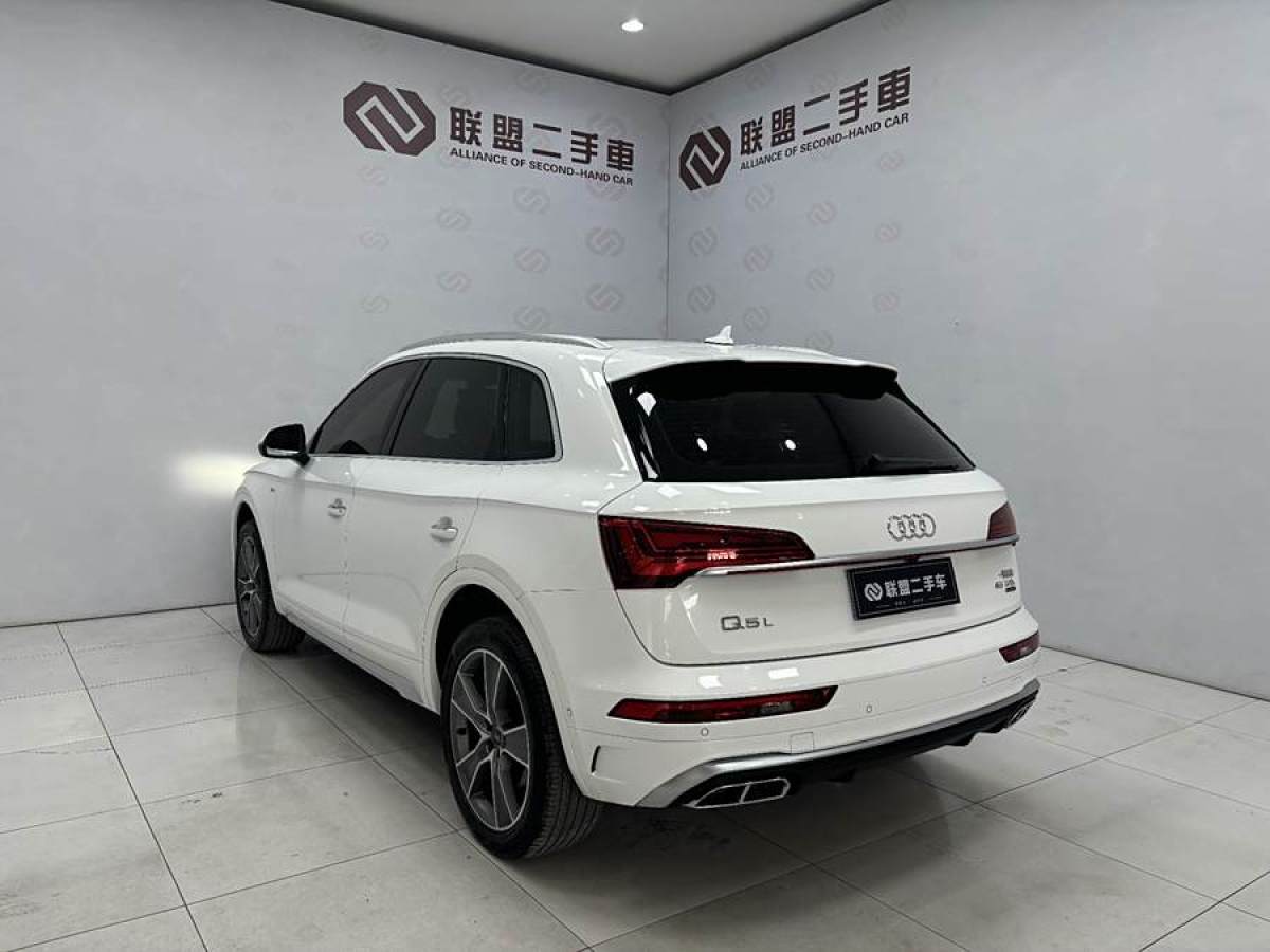 奧迪 奧迪Q5L  2022款 改款 45T 豪華動感型圖片