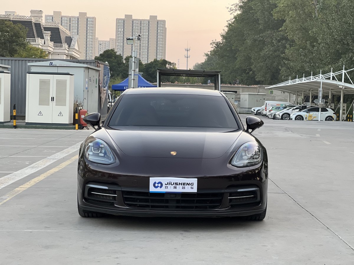 保時(shí)捷 Panamera  2019款 Panamera 4 行政加長(zhǎng)版 2.9T圖片