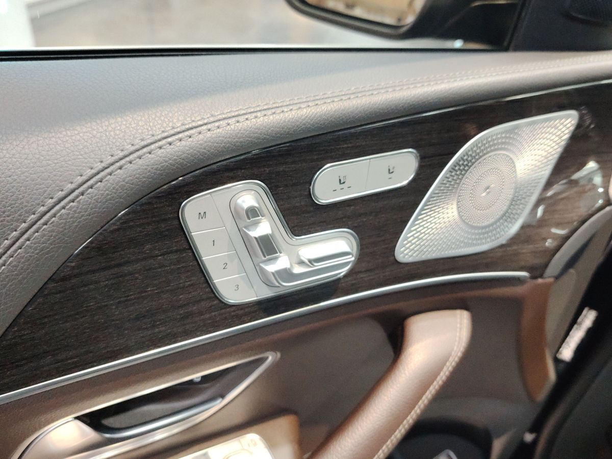 奔驰 奔驰GLS  2020款 GLS 450 4MATIC动感型图片