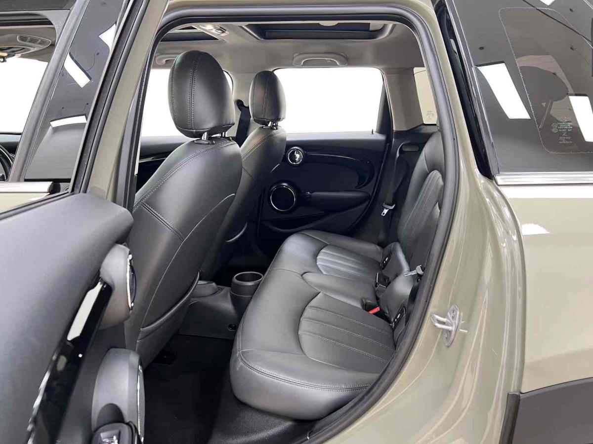 2020年12月MINI MINI  2020款 1.5T ONE 五門版
