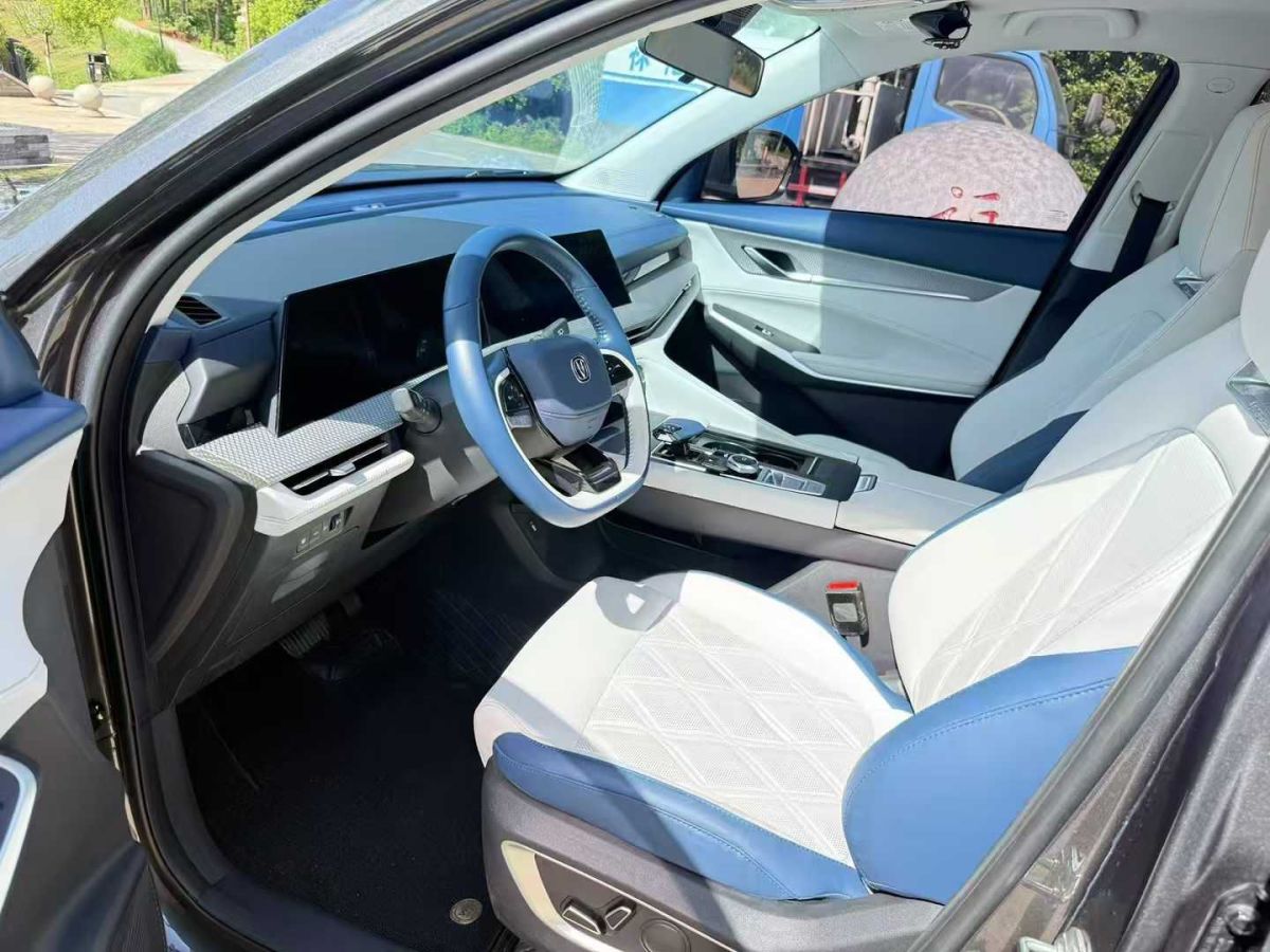 長(zhǎng)安 CS75  2022款 藍(lán)鯨版 1.5T DCT尊貴型圖片