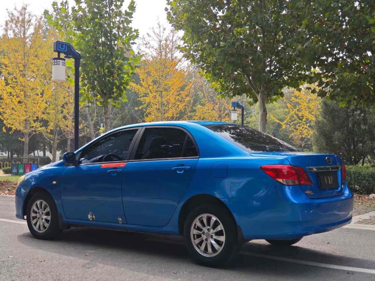 比亞迪 L3  2013款 1.5L 自動尊貴型圖片