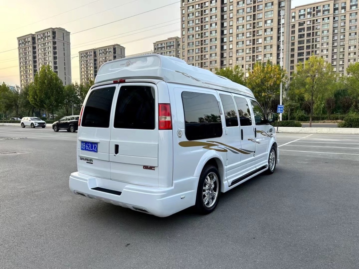 GMC SAVANA  2015款 5.3L 四驅(qū)行政版圖片