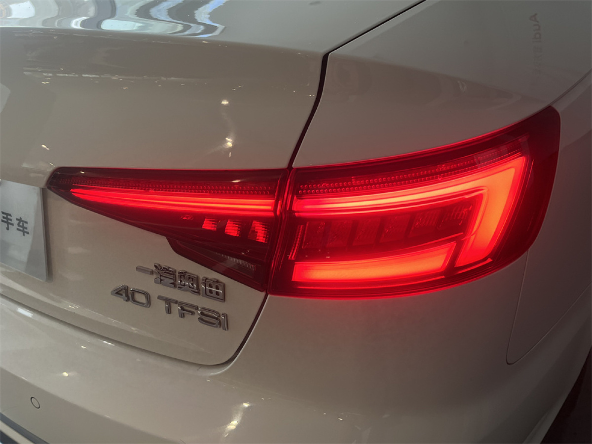 2020年4月奧迪 奧迪A4L  2019款 40 TFSI 進取型 國VI