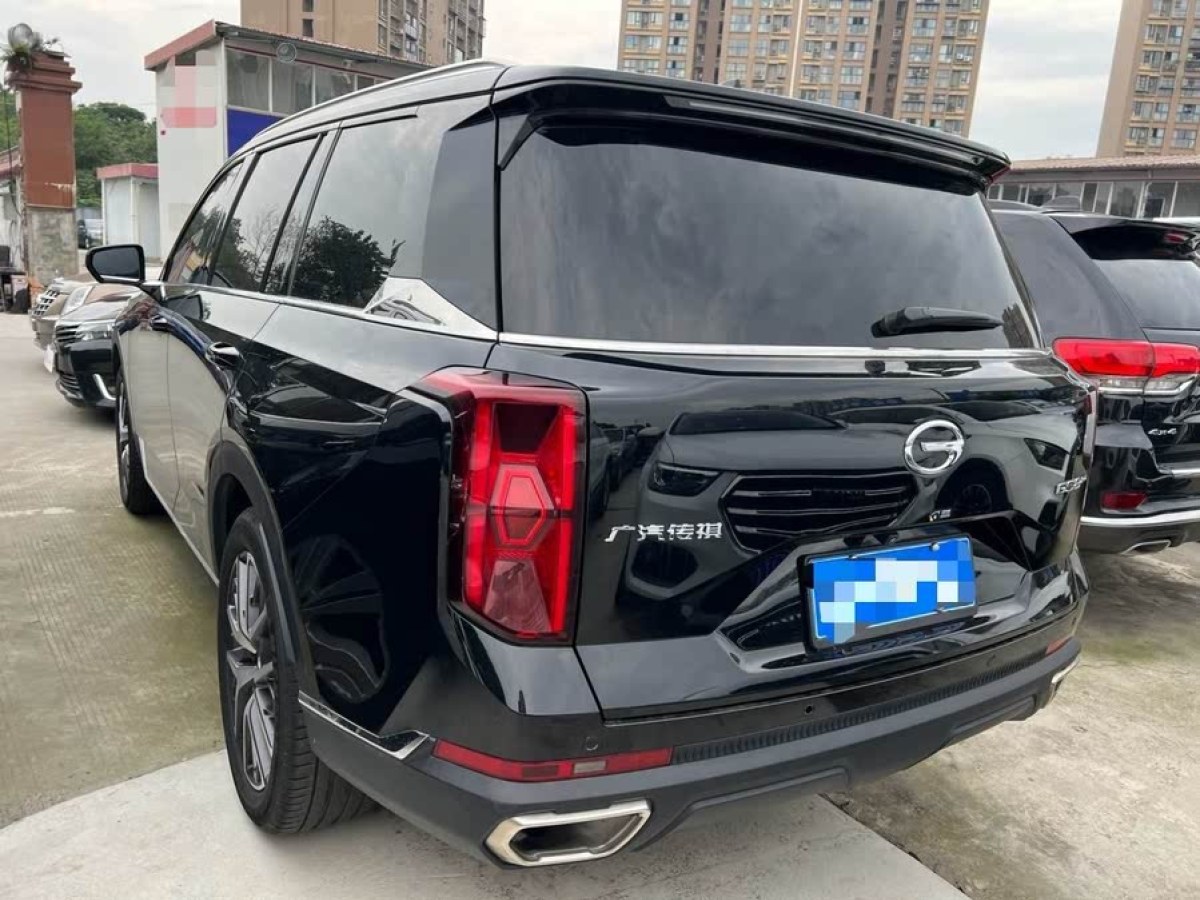 廣汽傳祺 GS8  2022款 領(lǐng)航系列 2.0TGDI 兩驅(qū)豪華智聯(lián)版（七座）圖片