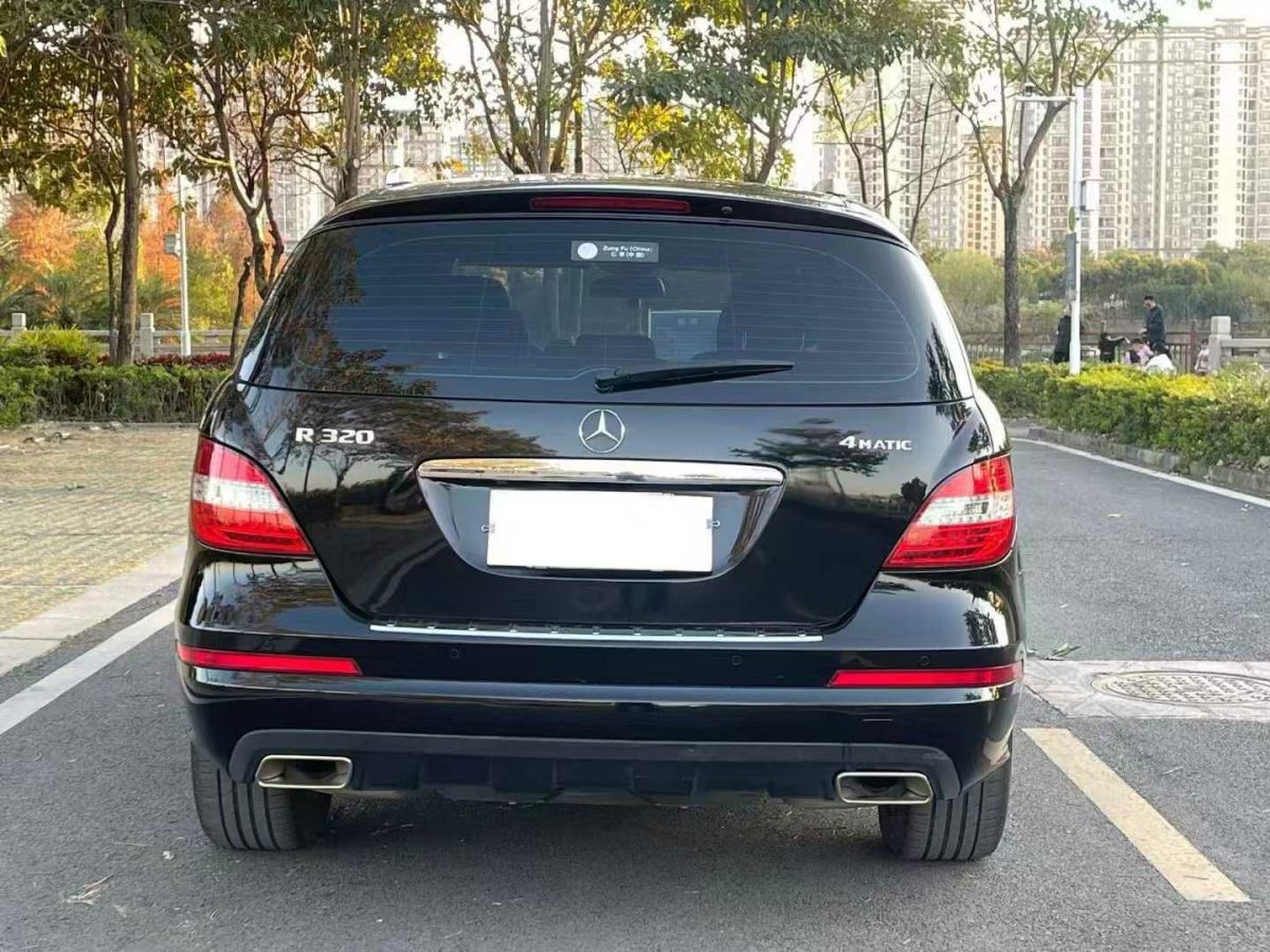 奔馳 奔馳R級  2015款 R 320 4MATIC 豪華型圖片