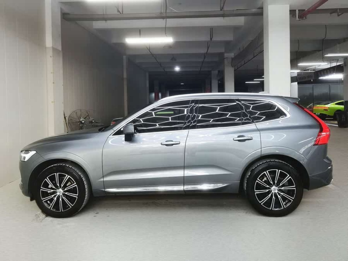 沃爾沃 XC60  2021款 T5 四驅(qū)智遠(yuǎn)豪華版圖片