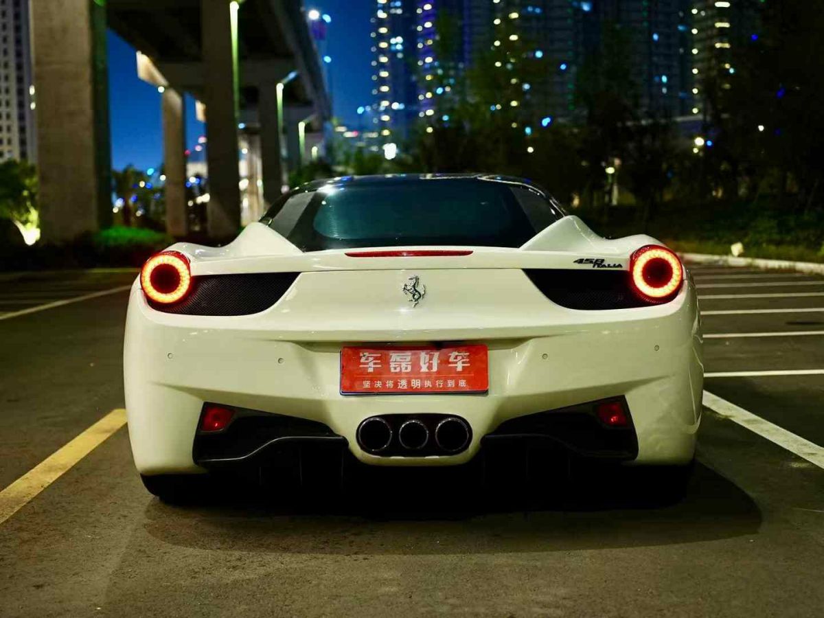 2011年1月法拉利 458  2011款 4.5L Italia