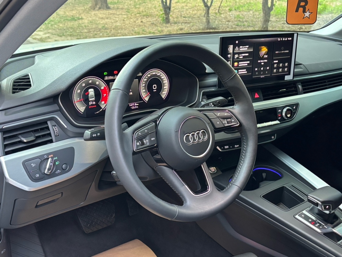 奧迪 奧迪A4L  2020款 40 TFSI 豪華動(dòng)感型圖片