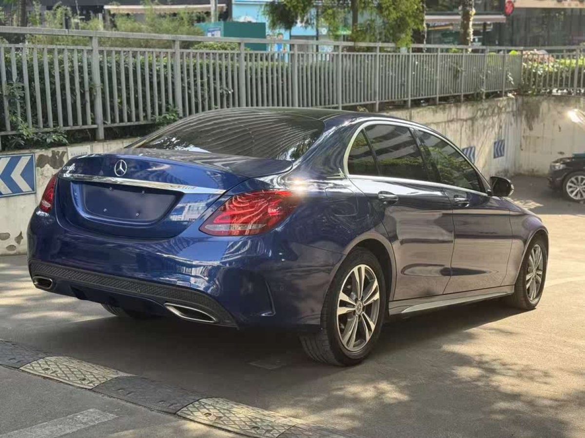 奔馳 奔馳C級(jí)  2018款 C 200 L 運(yùn)動(dòng)版圖片