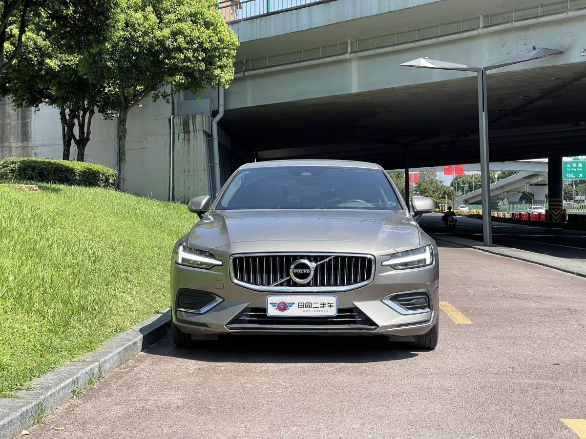 沃爾沃 S60L  2022款 B4 智遠豪華版圖片