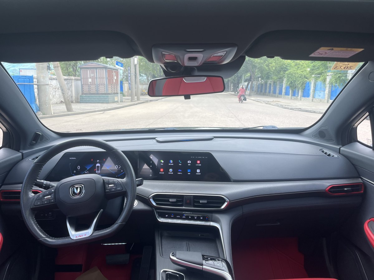 2021年8月長(zhǎng)安 UNI-T  2021款 1.5T 運(yùn)動(dòng)版 旗艦型