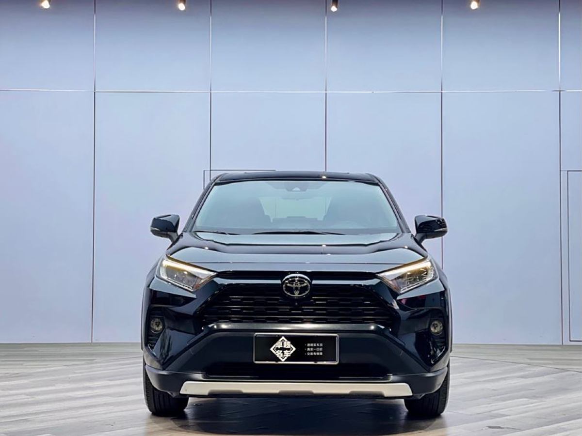 豐田 RAV4榮放  2020款 2.0L CVT兩驅(qū)風(fēng)尚版圖片