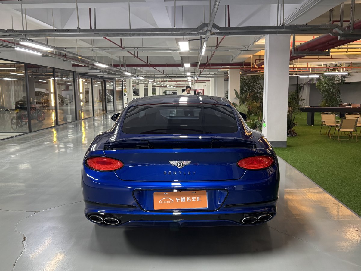 賓利 歐陸  2016款 4.0T GT V8 標(biāo)準(zhǔn)版圖片