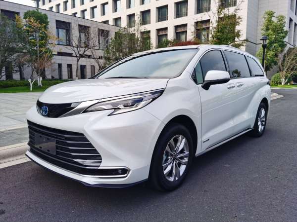 丰田 赛那SIENNA  2021款 2.5L混动 至尊版