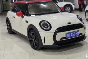 MINI MINI 1.5T COOPER 藝術(shù)家