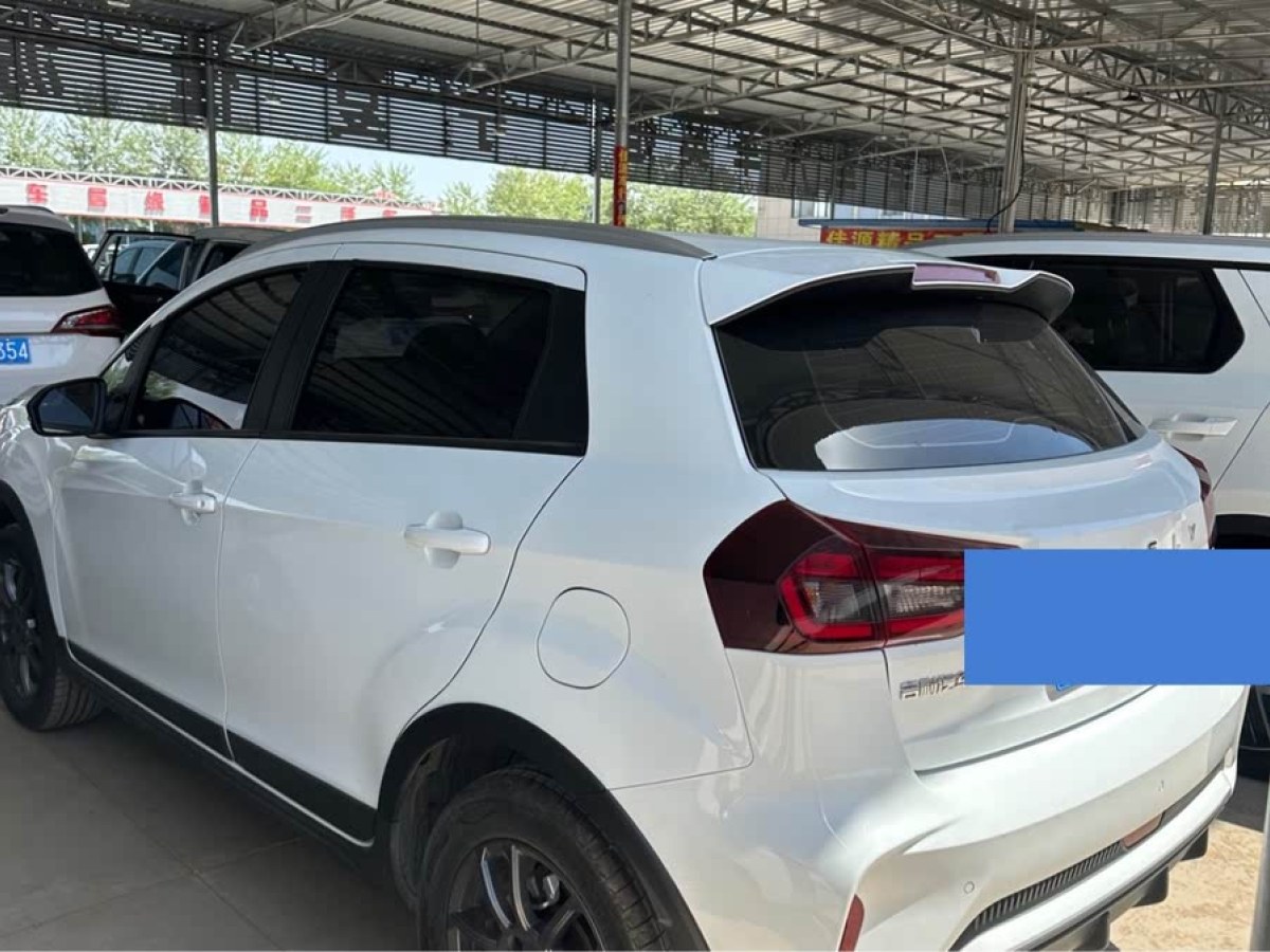 吉利 遠(yuǎn)景X3  2021款 PRO 1.5L 手動(dòng)精英型圖片