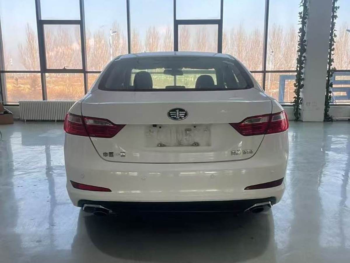 奔騰 B70  2014款 2.0L 自動豪華型圖片