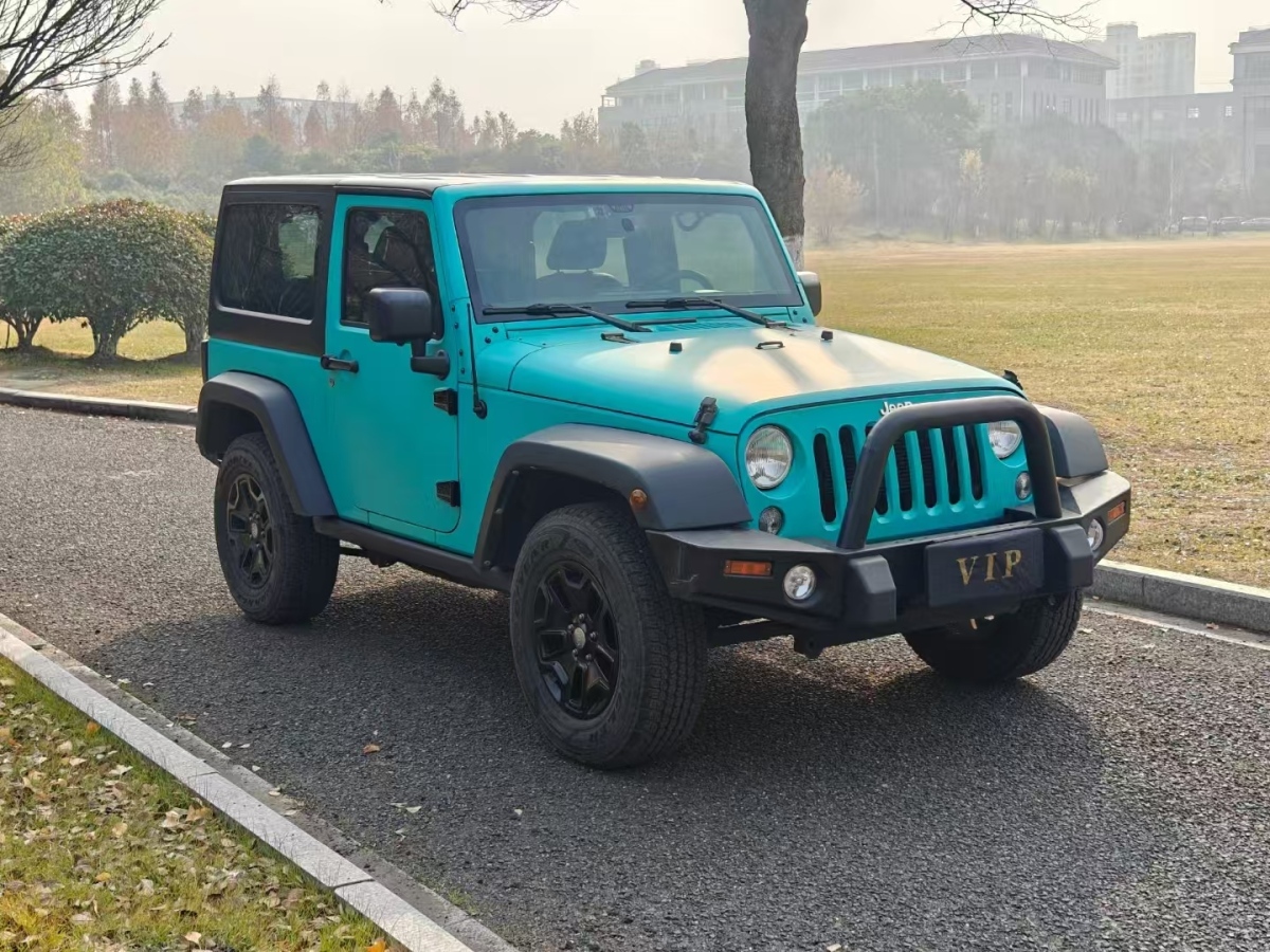 Jeep 牧馬人  2015款 3.6L Rubicon 兩門舒享版圖片