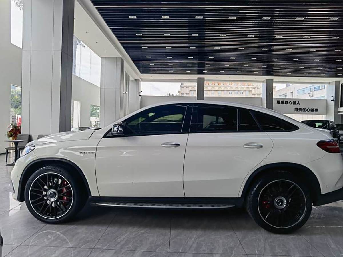 奔馳 奔馳GLE轎跑 AMG  2015款 AMG GLE 63 4MATIC 轎跑SUV圖片