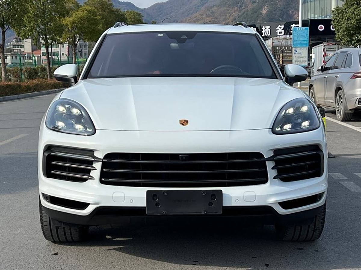 保時(shí)捷 Cayenne  2022款 Cayenne 3.0T 鉑金版圖片