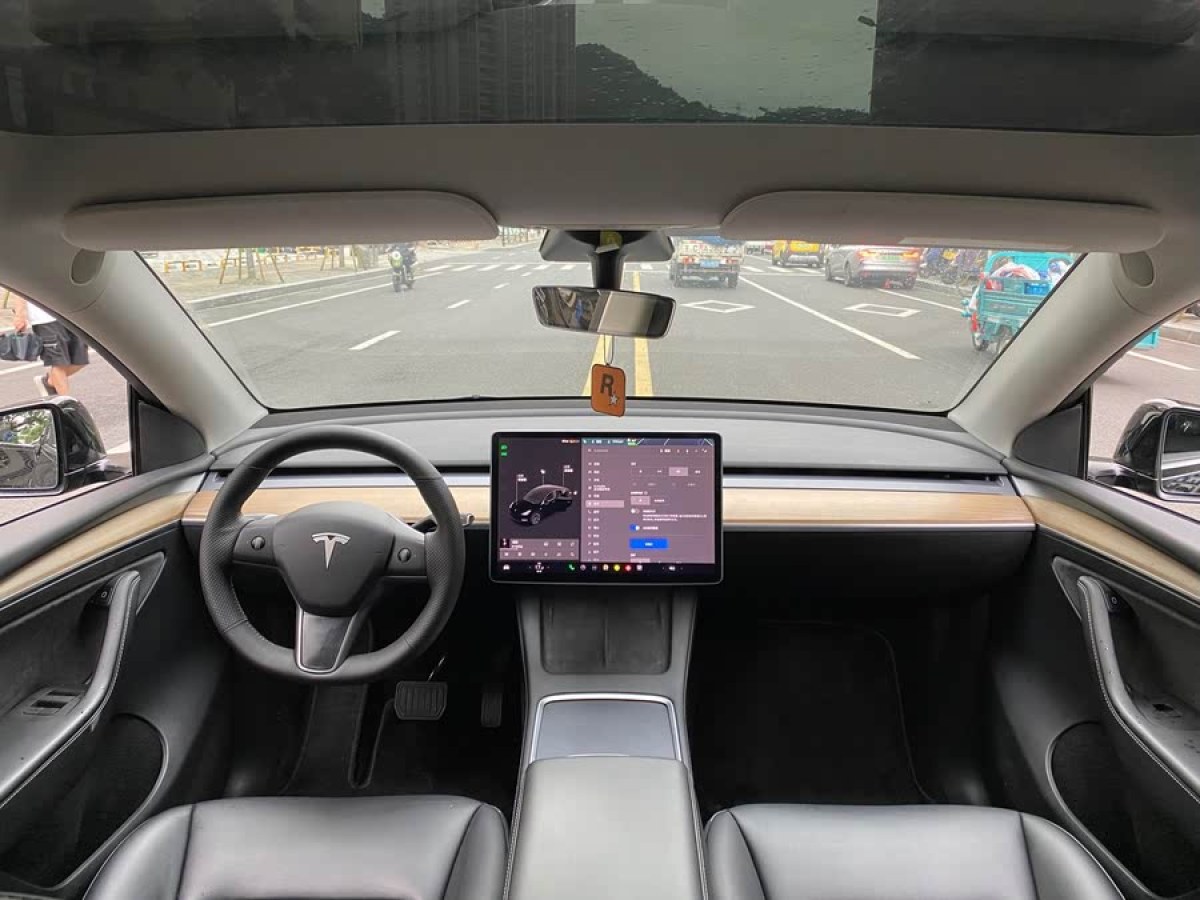 特斯拉 Model Y  2021款 標準續(xù)航后驅(qū)版圖片