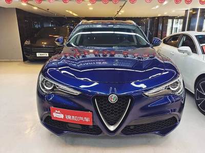 2018年3月 阿爾法·羅密歐 Stelvio 2.0T 200HP 豪華版圖片