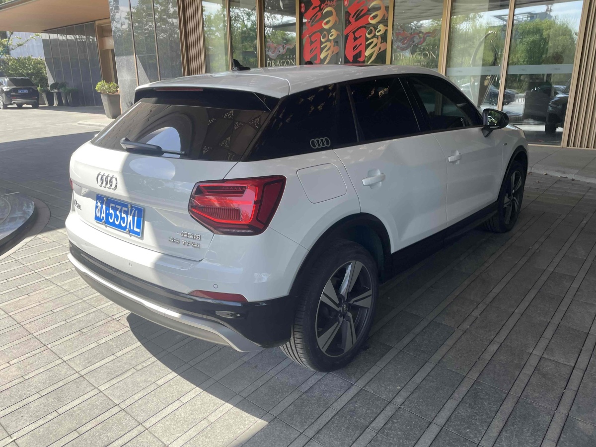 奧迪 奧迪Q2L  2021款 35 TFSI 時(shí)尚動(dòng)感型圖片