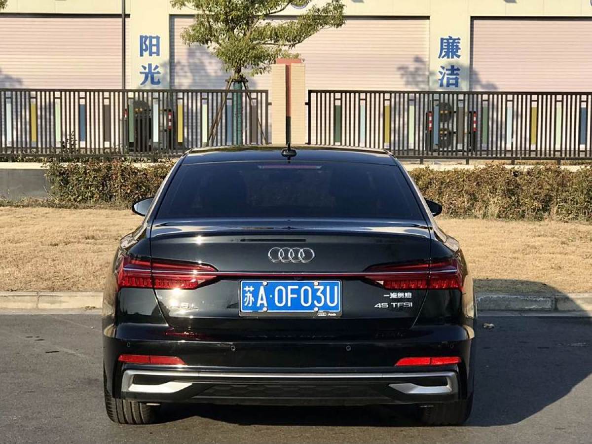 奧迪 奧迪A6L  2023款 改款 45 TFSI quattro 臻選動感型圖片