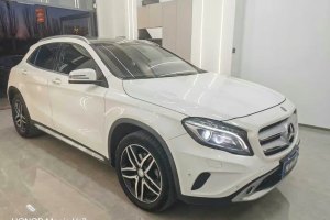 奔馳GLA 奔馳 GLA 220 4MATIC 時(shí)尚型