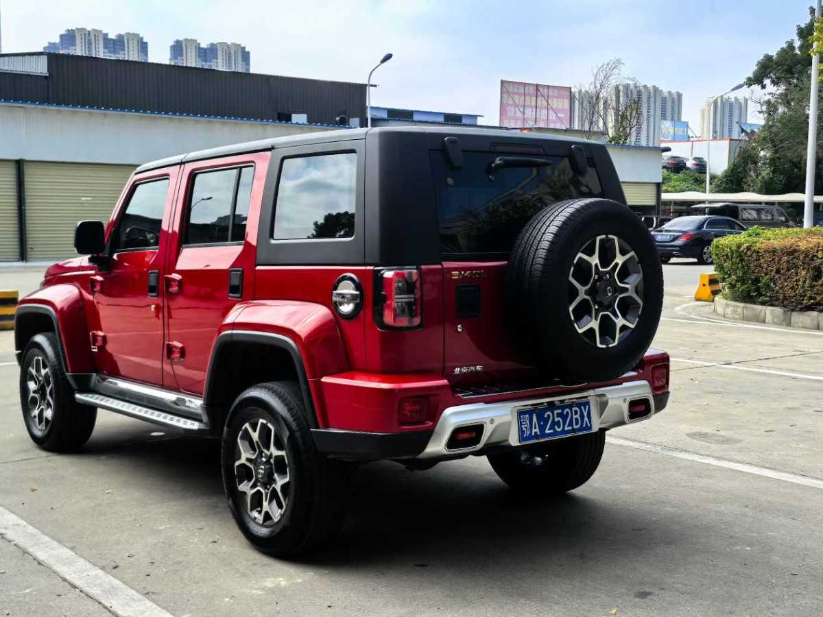 北京 BJ40  2018款 PLUS 2.3T 自動四驅(qū)環(huán)塔冠軍版圖片