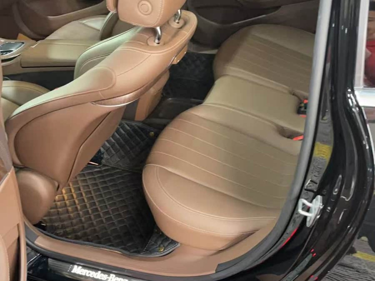 奔馳 奔馳E級  2019款 改款 E 300 L 豪華型圖片
