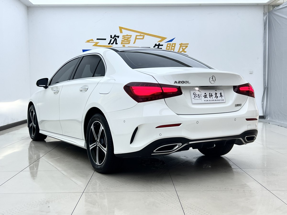 奔馳 奔馳A級  2024款 改款 A 200 L 時尚型圖片