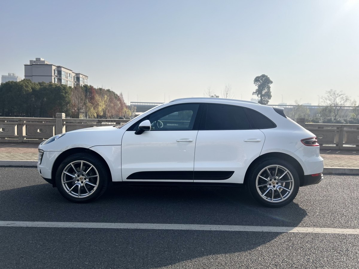 保時(shí)捷 Macan  2014款 Macan 2.0T圖片