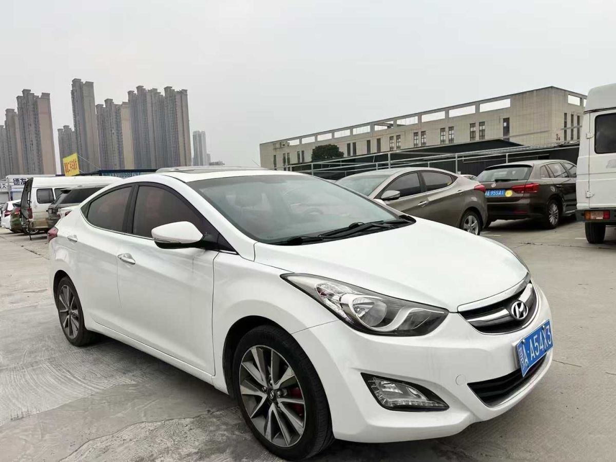 現(xiàn)代 朗動  2015款 1.6L 自動時尚型圖片