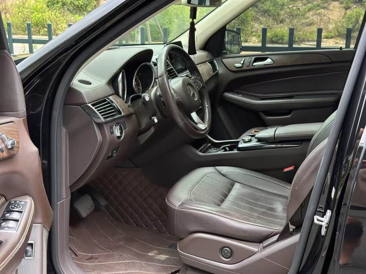 奔馳 奔馳GLE  2016款 GLE 320 4MATIC 豪華型圖片