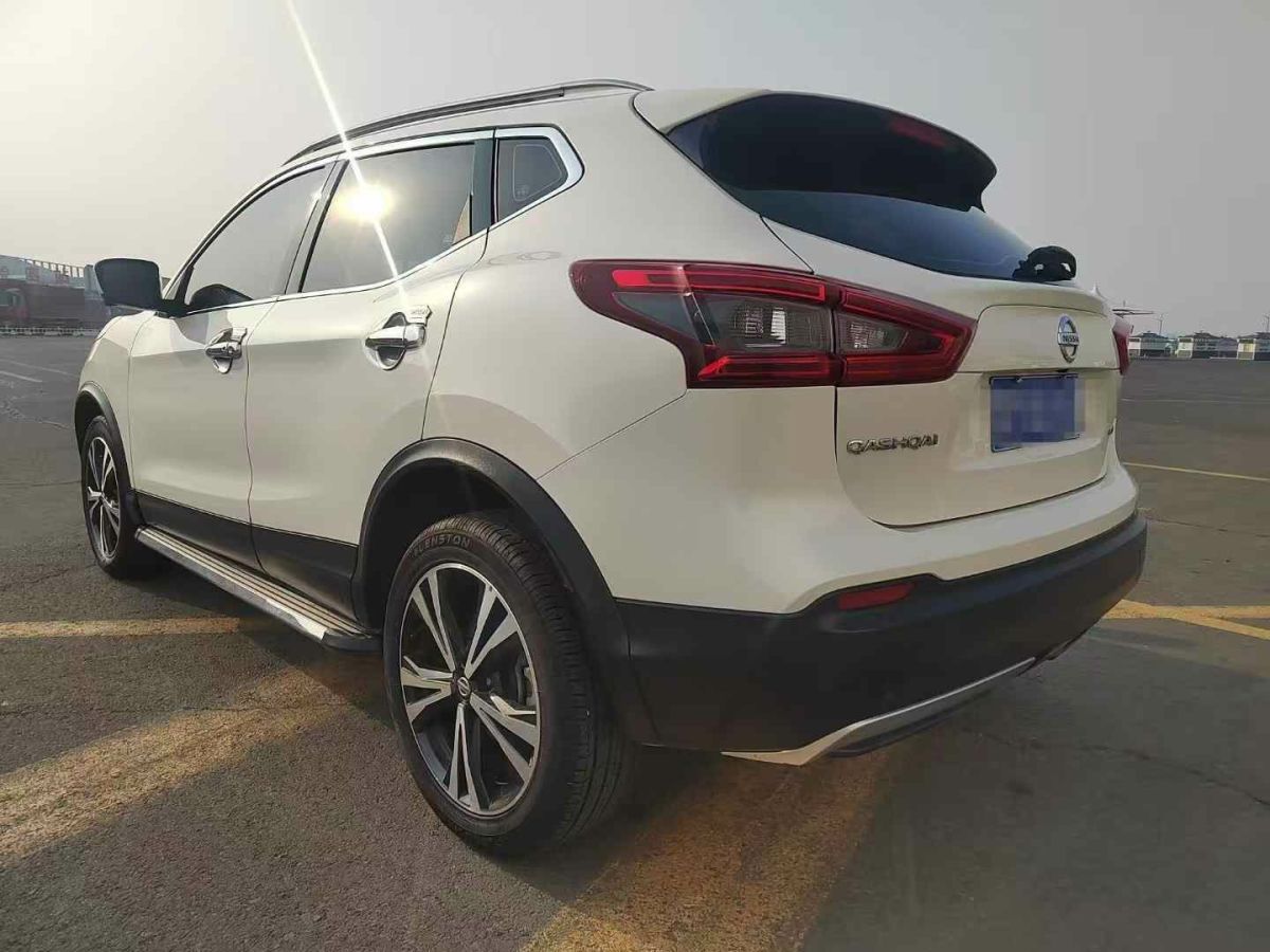 日產(chǎn) 逍客  2019款  2.0L CVT豪華版圖片