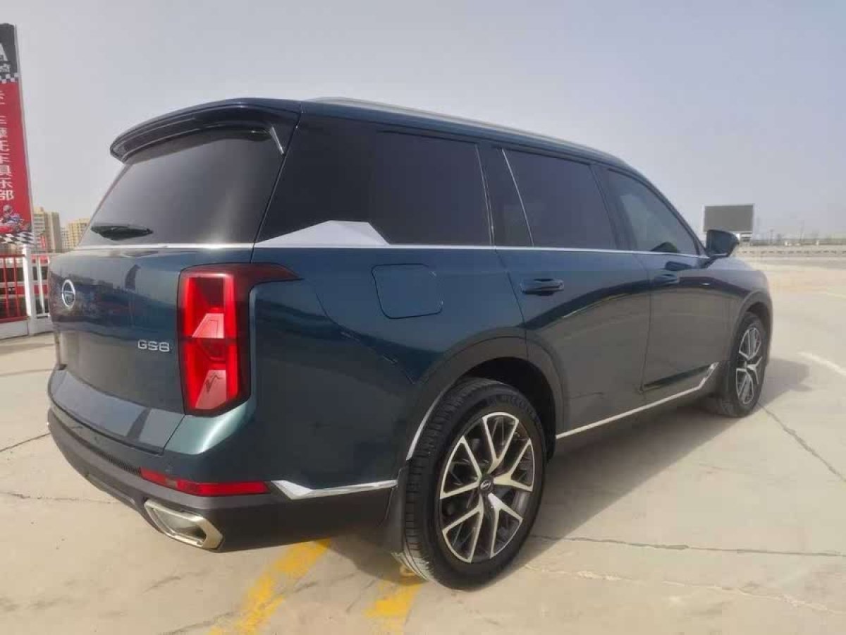 廣汽傳祺 GS8  2022款 領(lǐng)航系列 2.0TGDI 兩驅(qū)豪華智聯(lián)版（七座）圖片