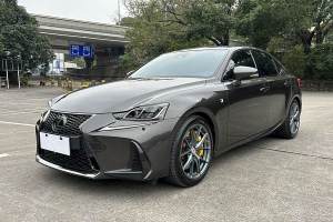 GS 雷克薩斯 300 F SPORT