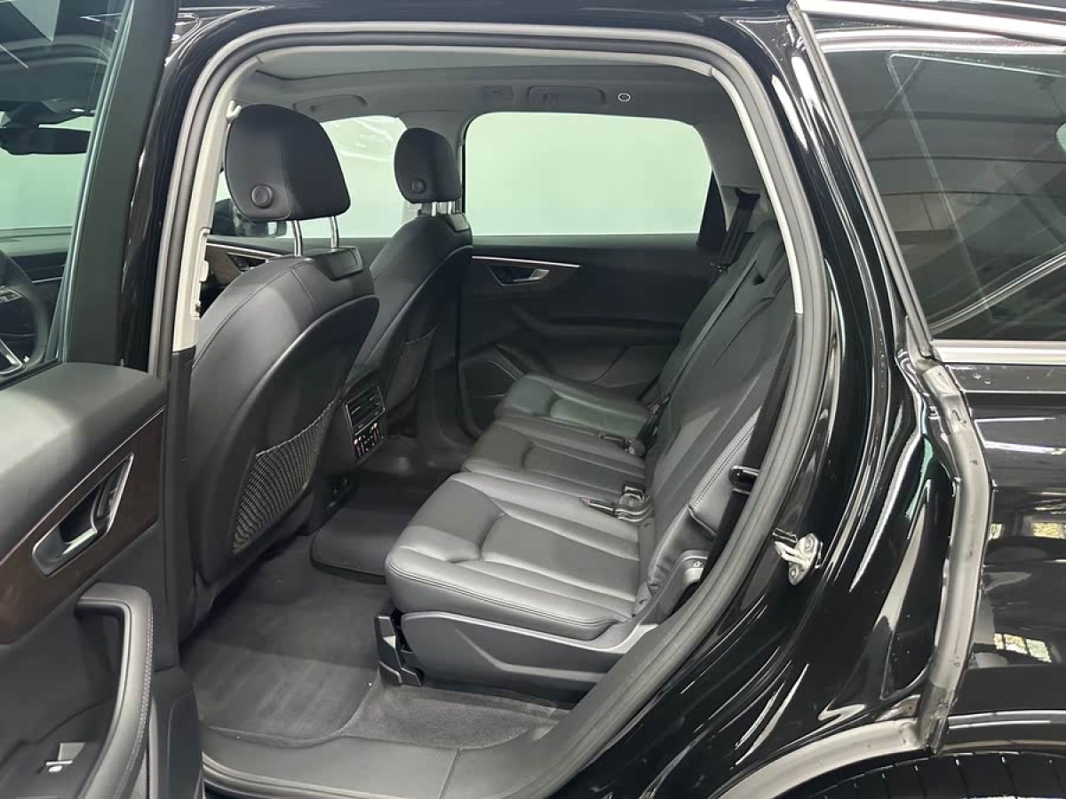 奧迪 奧迪Q7  2023款 45 TFSI quattro S line運動型圖片