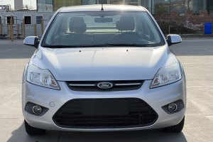 福克斯 福特 三廂經(jīng)典 1.8L 自動基本型