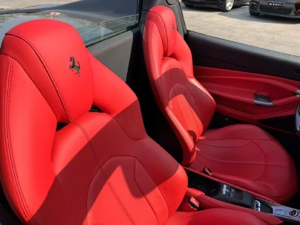 法拉利 F8 Tributo  2020款 Spider 3.9T V8圖片