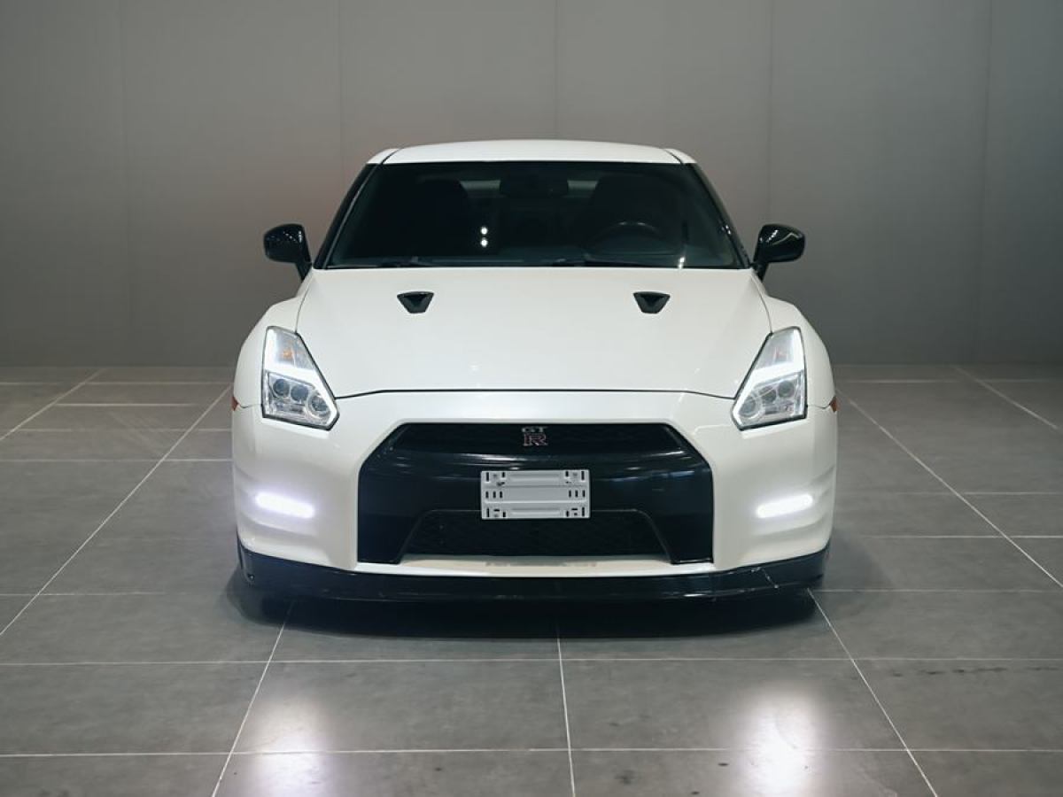 日產(chǎn) GT-R  2012款 3.8T Premium Edition圖片