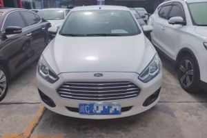 領(lǐng)睿 福特 EcoBoost 170 尊領(lǐng)型