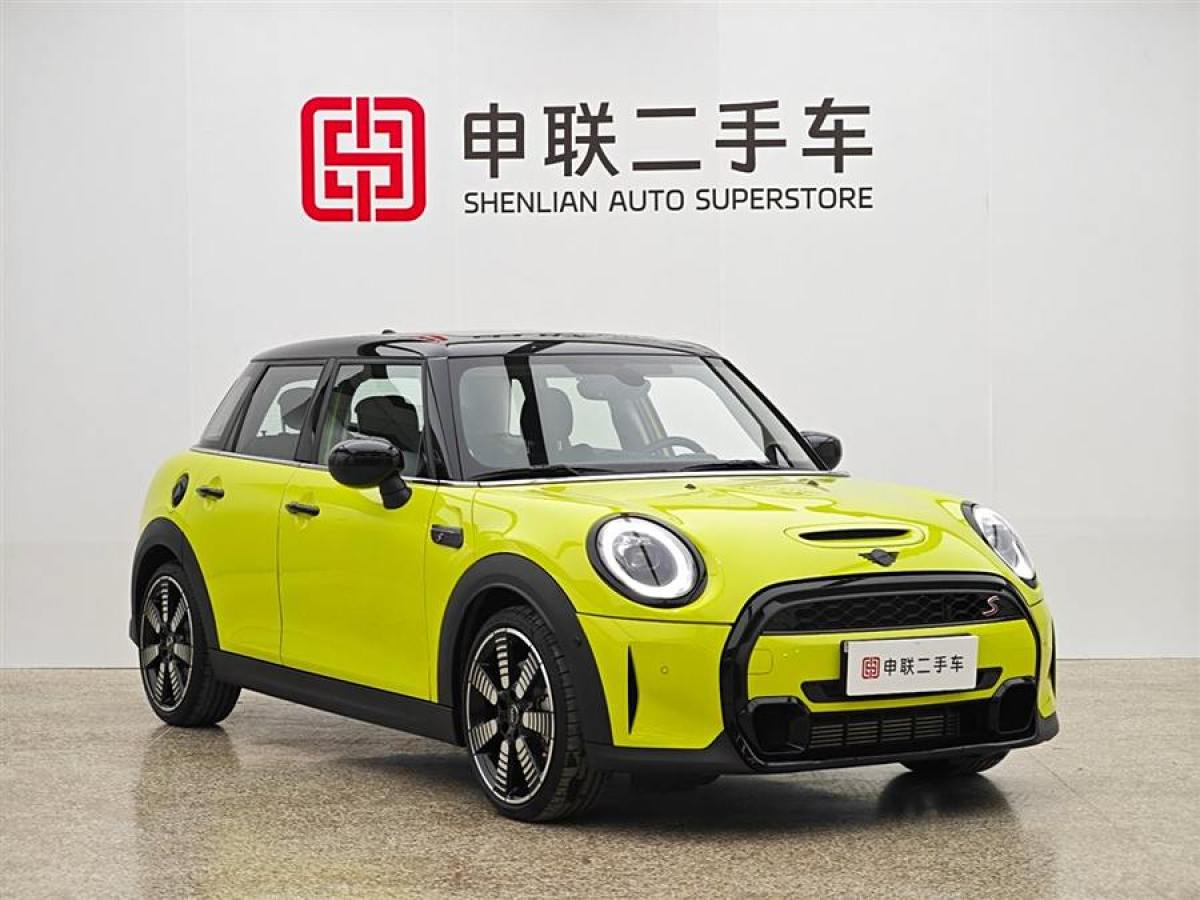 MINI MINI  2023款 2.0T COOPER S 藝術(shù)家 五門版圖片